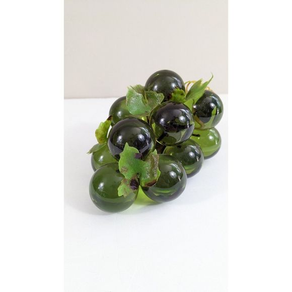 Large Green Lucite Grapes Bunch Vintage Decor Translucent Plastic - Picture 11 of 16